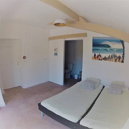 Surfer's Hostel *