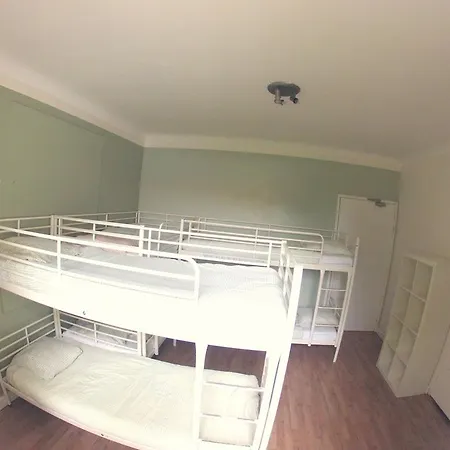 Surfer's Hostel *